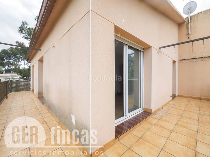 Foto 15cceec0-6ebe-4fe1-8776-8dfa0aedf0b0. Casa con riscaldamento parcheggio in Can Palet de Vista Alegre Terrassa