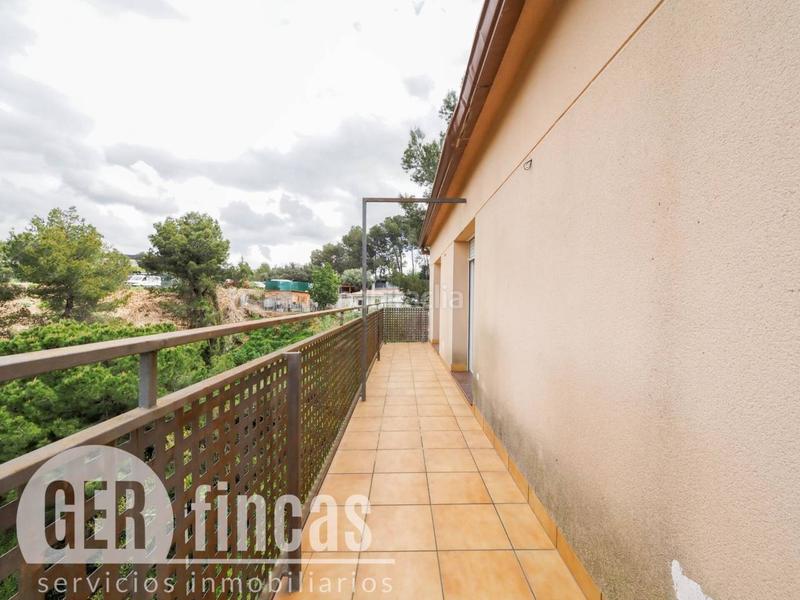 Foto 3a28c253-f751-48fc-b06d-20b373874603. Casa con riscaldamento parcheggio in Can Palet de Vista Alegre Terrassa