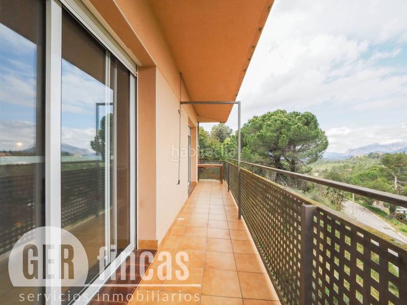 Foto 88655d23-d88b-4773-9484-892b489faf08. Casa con riscaldamento parcheggio in Can Palet de Vista Alegre Terrassa