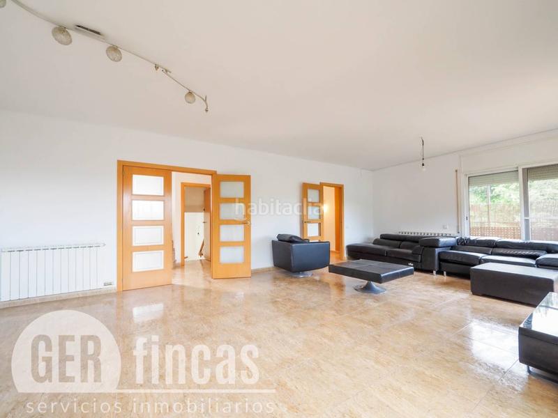 Foto 9a1968f0-715c-4702-81a2-55e7bf8ab7ff. Casa con riscaldamento parcheggio in Can Palet de Vista Alegre Terrassa