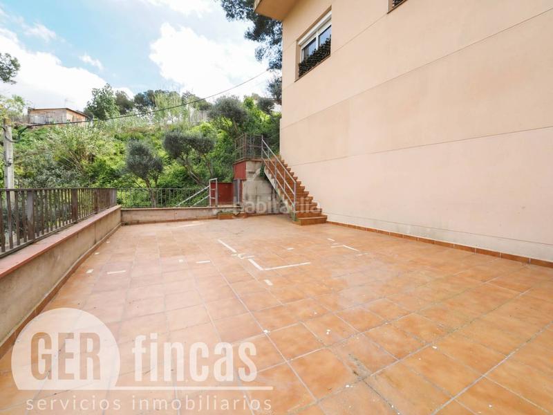 Foto bdbd69ee-9f73-4b6f-aba8-e8fb061875e1. Casa con riscaldamento parcheggio in Can Palet de Vista Alegre Terrassa