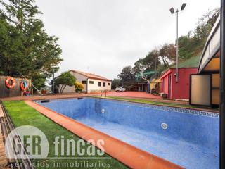 Xalet  Catalunya. Con piscina y zona de jardín