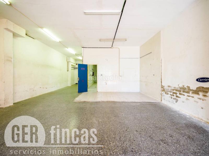 Foto b96d3f52-353c-46ef-b407-c301a8f7aaea. Local comercial a La Maurina Terrassa