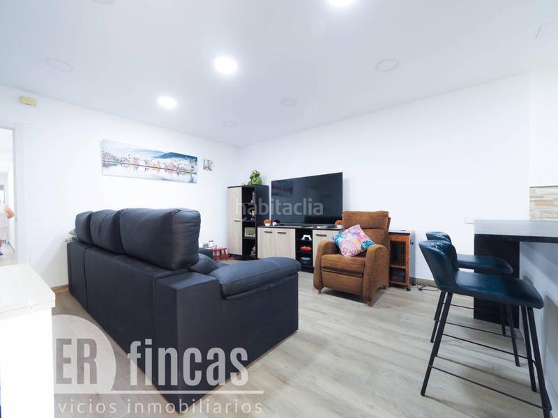 Foto 955c4b9e-0dc0-4f58-bb10-43ecd64dff2d. Casa  con terraza y garaje en Ca n'Aurell Terrassa