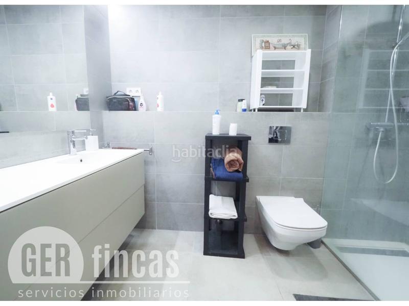 Foto 11dc678b-c295-4a59-b020-c67eb80c41e5. Piso de diseño con suite, balcón muy moderno en Ca n'Aurell Terrassa