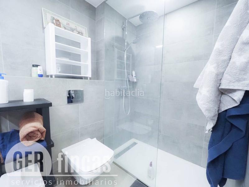 Foto 24e59e1b-0083-49d5-9a8e-629bda334077. Piso de diseño con suite, balcón muy moderno en Ca n'Aurell Terrassa