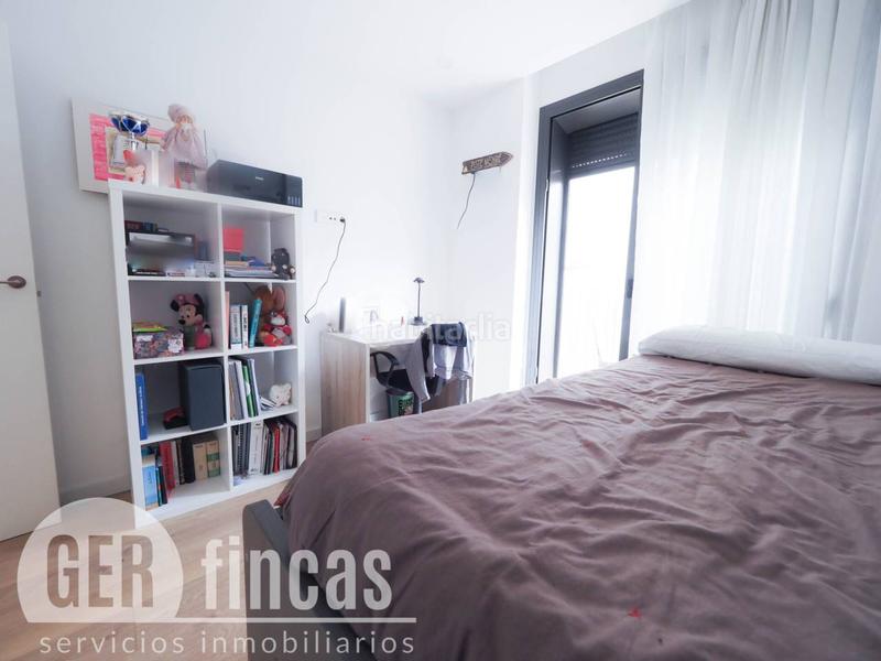Foto 37e9300d-94d0-445c-ad02-32153d96e19a. Piso de diseño con suite, balcón muy moderno en Ca n'Aurell Terrassa
