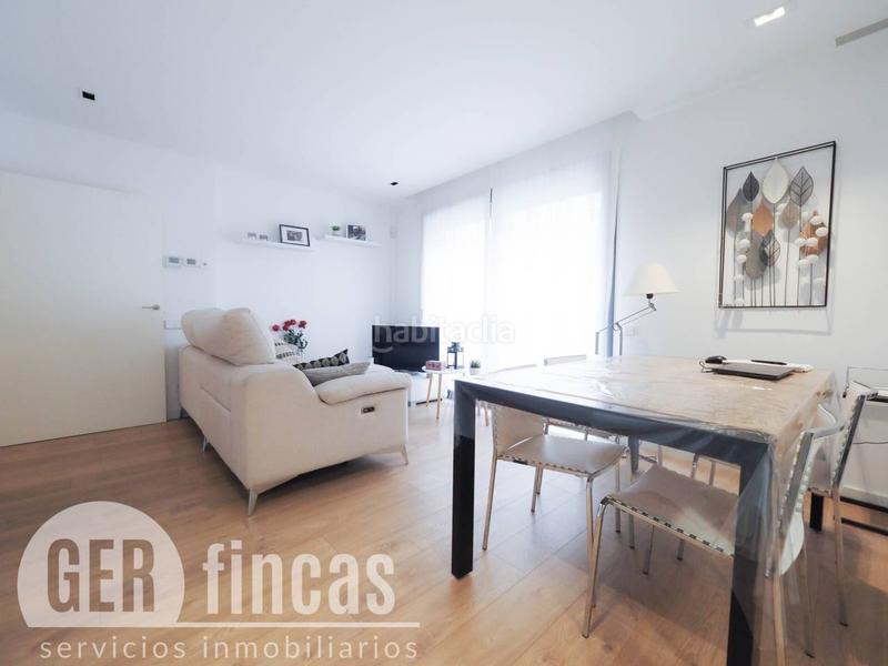 Foto 5d9a3e93-cef7-46cb-a392-1b1cde2a7739. Piso de diseño con suite, balcón muy moderno en Ca n'Aurell Terrassa