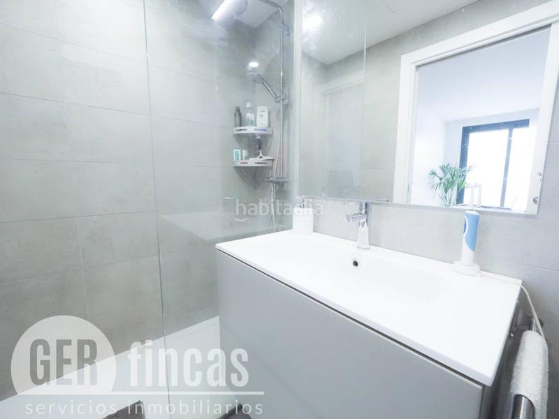 Foto 81da222d-96c5-482a-b5f2-165d419a767b. Piso de diseño con suite, balcón muy moderno en Ca n'Aurell Terrassa