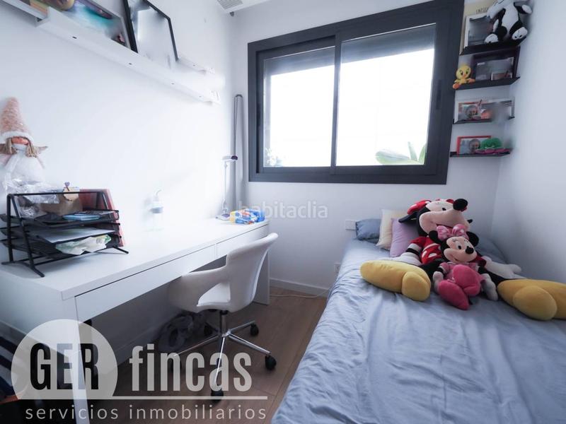 Foto 8d8dbba9-3ede-4e23-98ad-76bddf30c63c. Piso de diseño con suite, balcón muy moderno en Ca n'Aurell Terrassa
