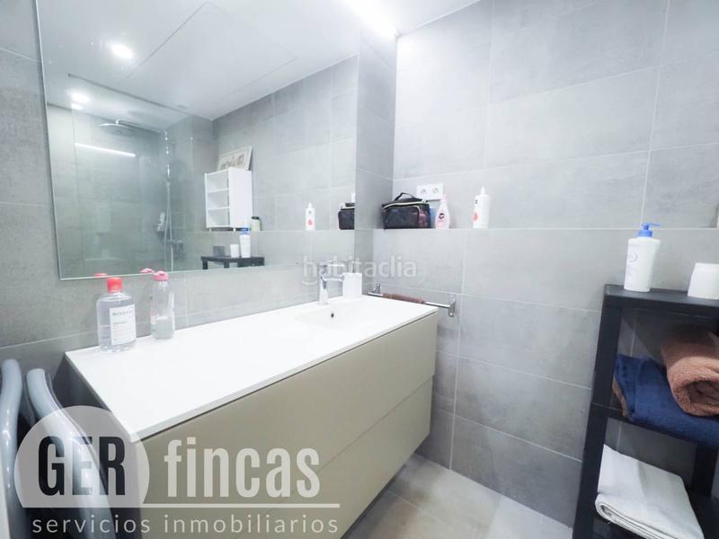 Foto ea5e3d69-fb41-42f2-b9cd-215a480b6f7d. Piso de diseño con suite, balcón muy moderno en Ca n'Aurell Terrassa