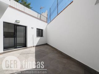 Rent Flat  Calle josep llimona. Planta baja amueblada con entrada independiente