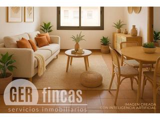 Pis  Doctor torras i bages. Con terraza comunitaria y trastero