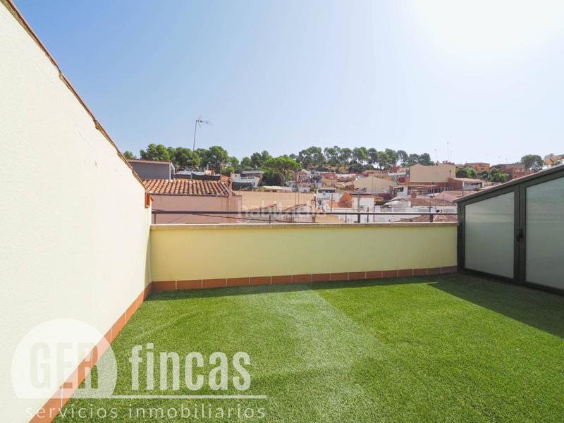 Foto a696abff-4a90-4f60-8792-154dd10e596a. Dúplex invertido con terraza en Les Fonts Terrassa