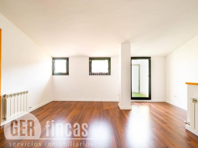 Foto ea2d1d50-861d-4a11-8cee-9afc0d73a9ac. Dúplex invertido con terraza en Les Fonts Terrassa