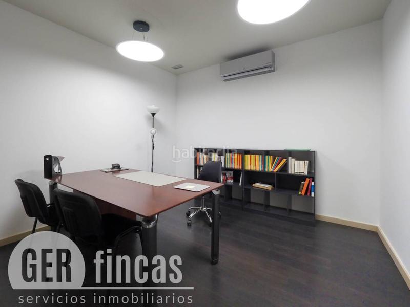 Foto 0ff28e75-5d11-404d-8d8d-7512056a838f. Lloguer oficina a Ca n'Aurell Terrassa