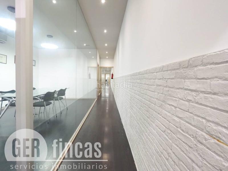 Foto 4a605647-01f0-49ff-990f-4e7f09f2bb00. Location bureau dans Ca n'Aurell Terrassa