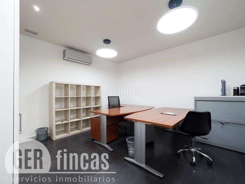 Foto c3142384-c49b-4b76-8356-431c41527453. Rent office space in Ca n'Aurell Terrassa