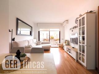 Dúplex  Ricardo caro. Con espectacular terraza de 15m2, balcón y plaza de parking