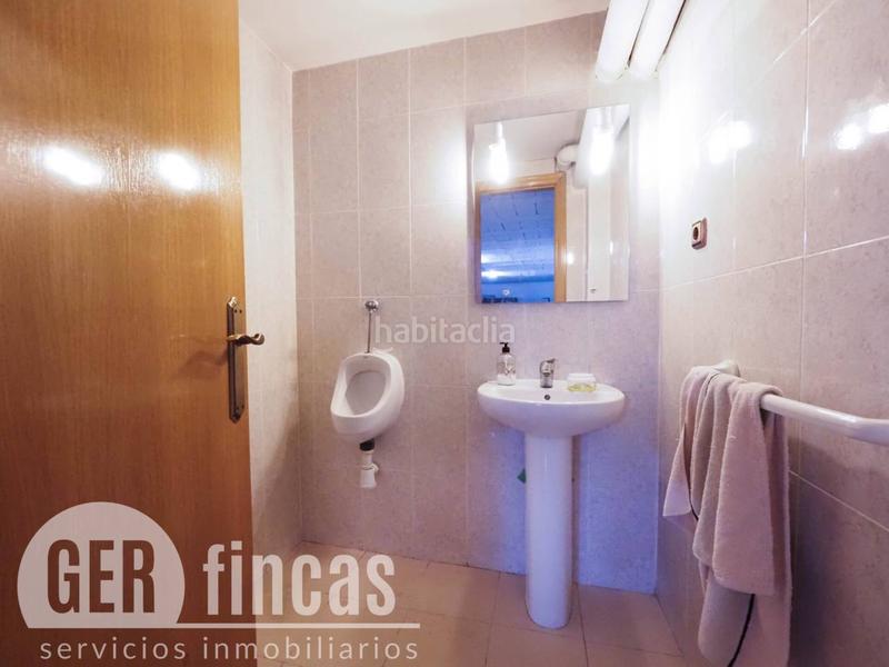 Foto 7f26258b-a7a8-43e9-b294-887eb1075660. Local commercial dans Ca n'Aurell Terrassa