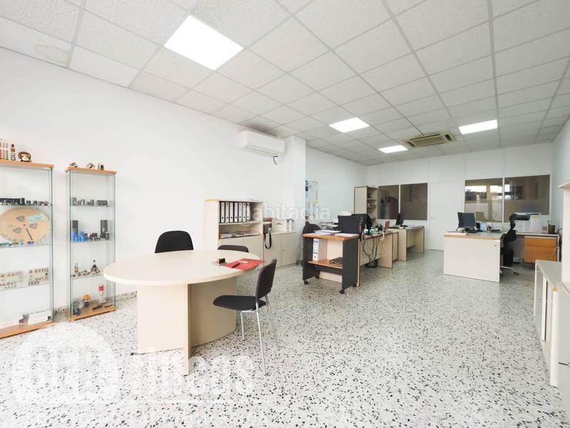 Foto a03646f4-7417-4892-9da3-2570e8da8275. Local commercial dans Ca n'Aurell Terrassa