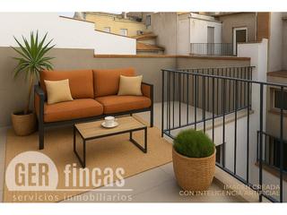Etagenwohnung  Infant martí. Reformado con dos habitaciones y terraza