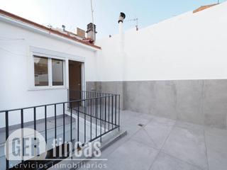 Flat  Infant martí. Reformado con dos habitaciones y terraza