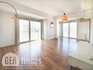 Appartement  Infant martí. Con salida a balcón, lavadero y plaza de parking incluida