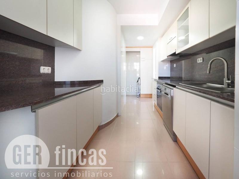 Foto 76e7f721-dd43-4247-8d16-8fe8235cc07e. Pis amb calefacció aparcament a La Maurina Terrassa