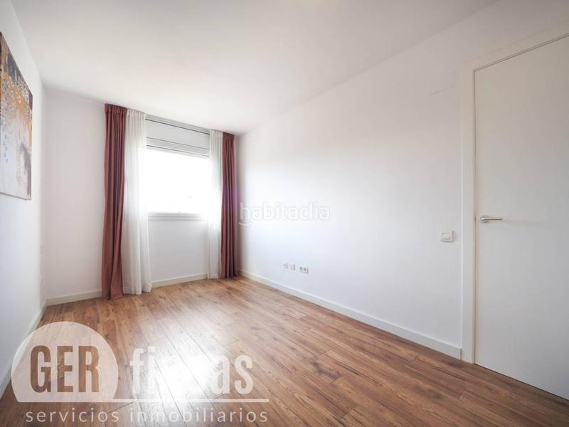 Foto e8aa9022-a51a-4067-afca-ee75abc6851e. Pis amb calefacció aparcament a La Maurina Terrassa