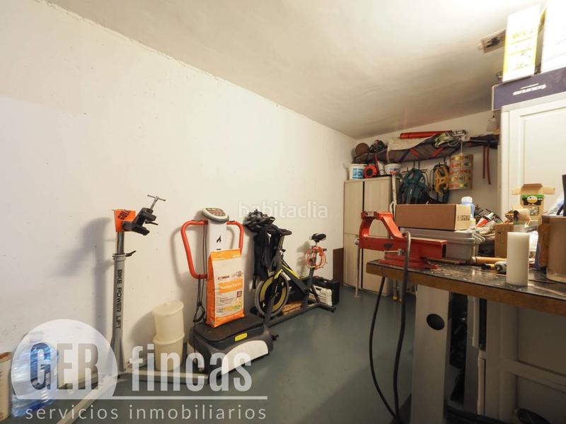 Foto 04858ad7-8d9b-44ec-a610-f91fa77fba2b. Casa con piscina propia, patio, terraza, y garaje en Terrassa