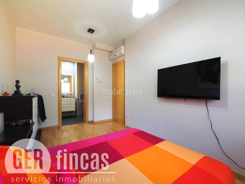 Foto 5a7ddc7e-3ef2-470d-b09b-9cbd3d7886b5. Casa con piscina propia, patio, terraza, y garaje en Terrassa