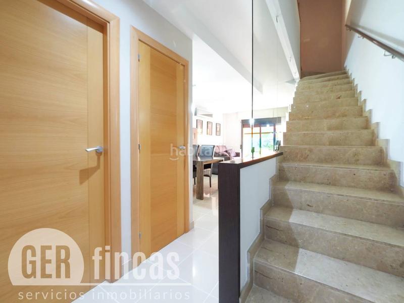 Foto c0851885-fff5-4d7c-a1b2-dae11b0ffb5a. Casa con piscina propia, patio, terraza, y garaje en Terrassa