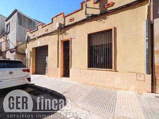 Casa  Salmerón. Doble casal con patio y posibilidad de dos viviendas, vivienda y