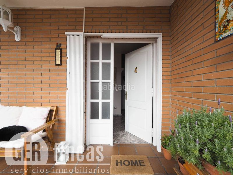 Foto 12662b0f-729d-4fa5-9067-b43e61c7ade1. Casa amb calefacció aparcament piscina a Can Parellada Terrassa