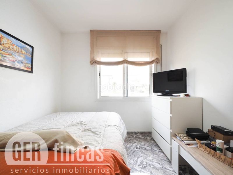 Foto 2644dc48-ffc7-43ef-90b9-06e65ad6be6e. Casa amb calefacció aparcament piscina a Can Parellada Terrassa