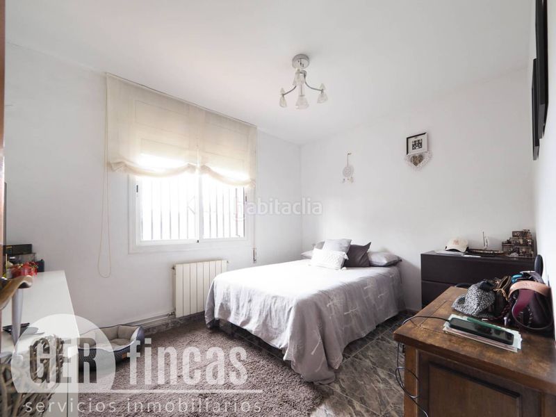 Foto 6e9a68e8-0f7a-4440-a8c4-8bf5941e9ac5. Casa amb calefacció aparcament piscina a Can Parellada Terrassa