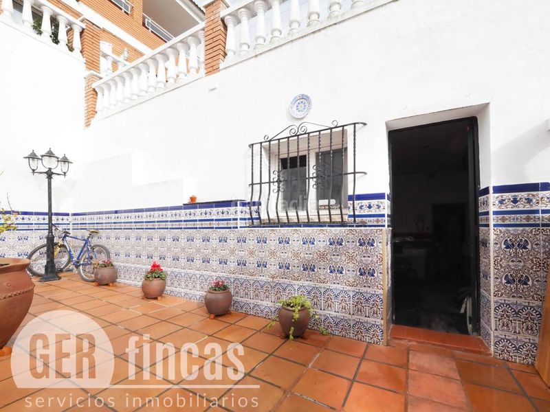 Foto 9f119733-1a7a-462b-b316-5d193f7debb6. Casa amb calefacció aparcament piscina a Can Parellada Terrassa