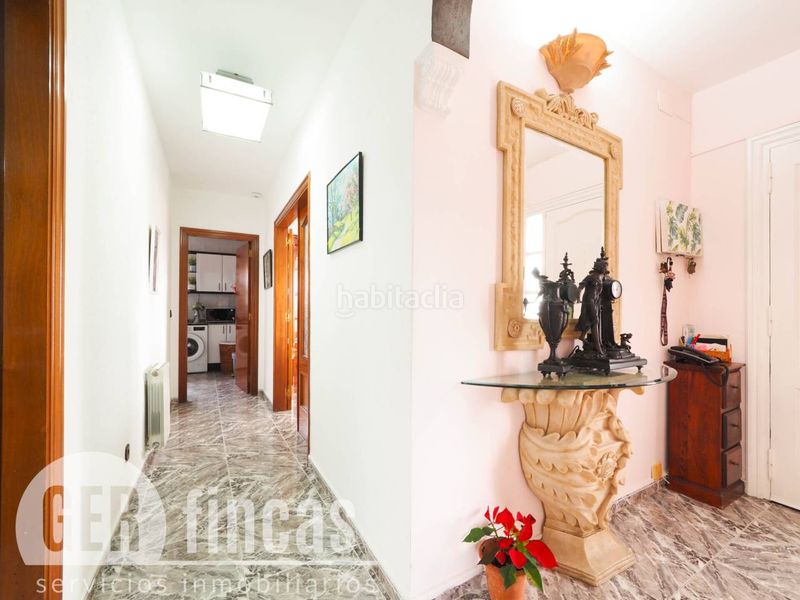 Foto a292c0a7-b478-438a-96b3-e7b5782783cb. Casa amb calefacció aparcament piscina a Can Parellada Terrassa