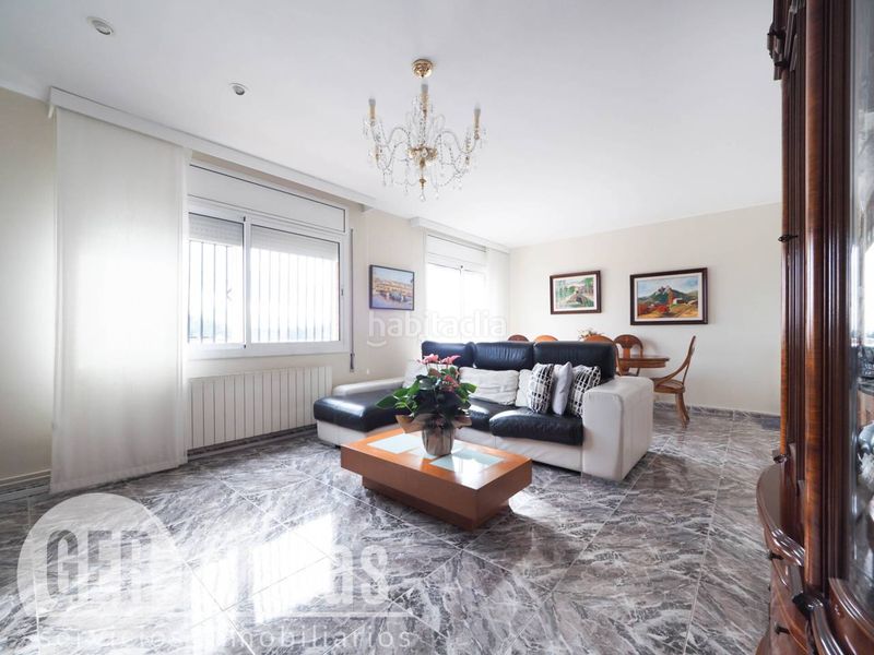 Foto af43fc10-da33-4a1d-a061-d22d3f99653c. Casa amb calefacció aparcament piscina a Can Parellada Terrassa