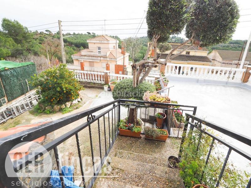 Foto e644e57d-5b0f-4712-910c-8d833e802bc3. Casa amb calefacció aparcament piscina a Can Parellada Terrassa