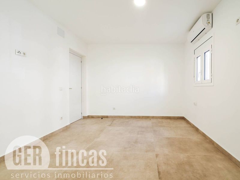 Foto 0dbe2aae-1b0c-44ad-b3b5-99bf2748d55b. Pis a Poble Nou Terrassa