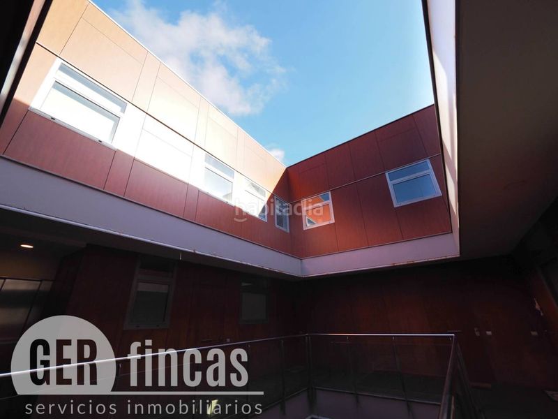 Foto 0c1f511d-422e-4e79-b5f4-d239e85e2584. Dúplex amb calefacció aparcament a Barri del Centre Terrassa