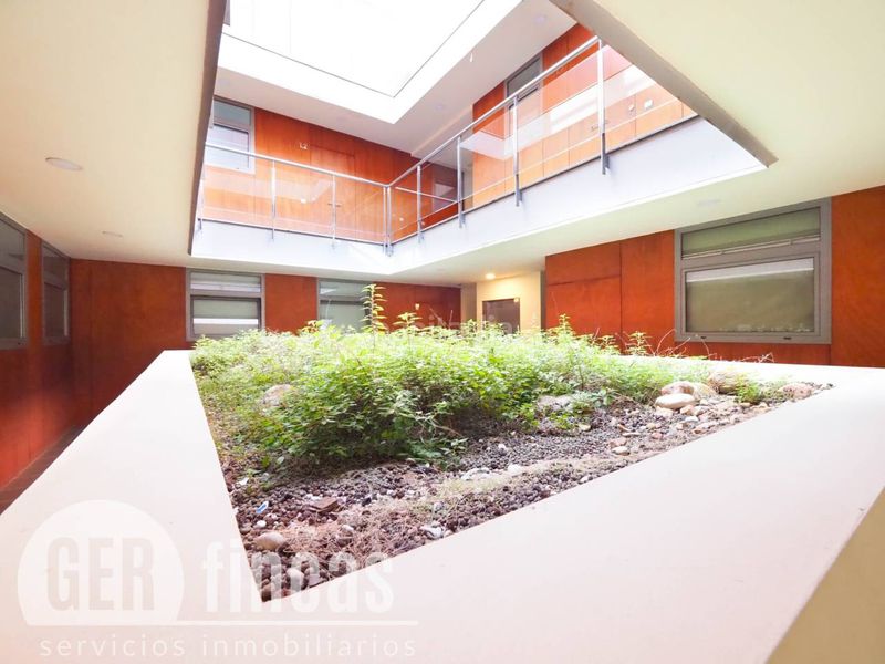 Foto 5dbb61d1-a2ba-4b41-b5b4-713b491d2d96. Dúplex amb calefacció aparcament a Barri del Centre Terrassa