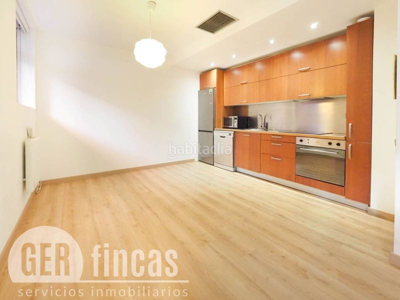 Foto 86cb24da-fd5d-4e5e-b681-3393e2f3b0fb. Dúplex amb calefacció aparcament a Barri del Centre Terrassa