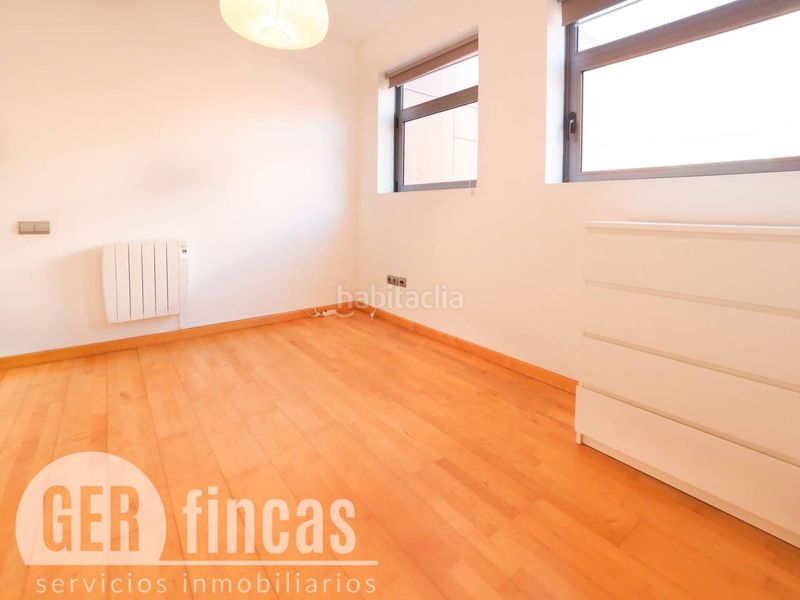 Foto a46eb098-12c7-43b2-bda9-80a384627011. Dúplex amb calefacció aparcament a Barri del Centre Terrassa