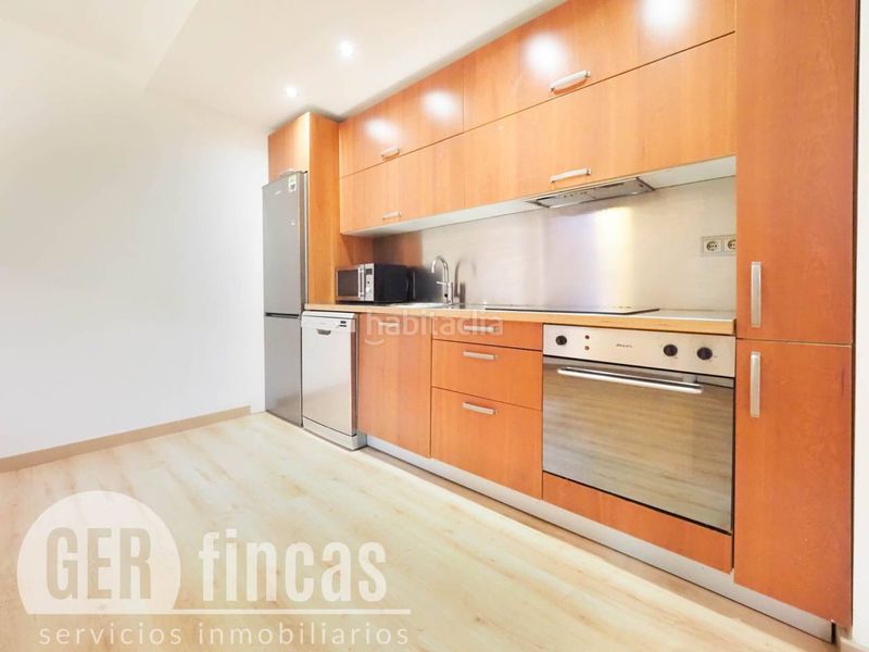 Foto ae53cf21-80f8-4b91-8cd1-a3f9c20481df. Dúplex amb calefacció aparcament a Barri del Centre Terrassa