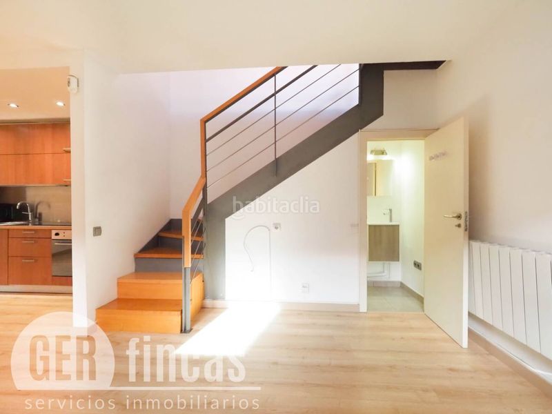 Foto ca038808-0816-4f6a-b308-2452f277f614. Dúplex amb calefacció aparcament a Barri del Centre Terrassa