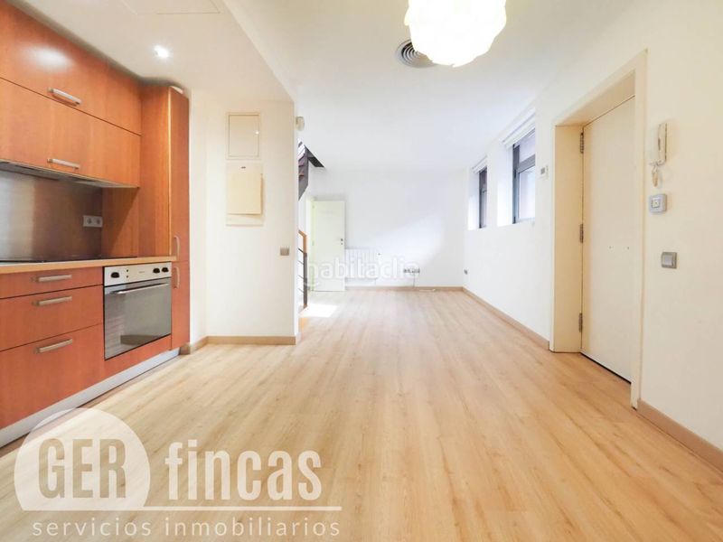 Foto f5b65151-bc50-4a42-9360-dc752c8b5639. Dúplex amb calefacció aparcament a Barri del Centre Terrassa