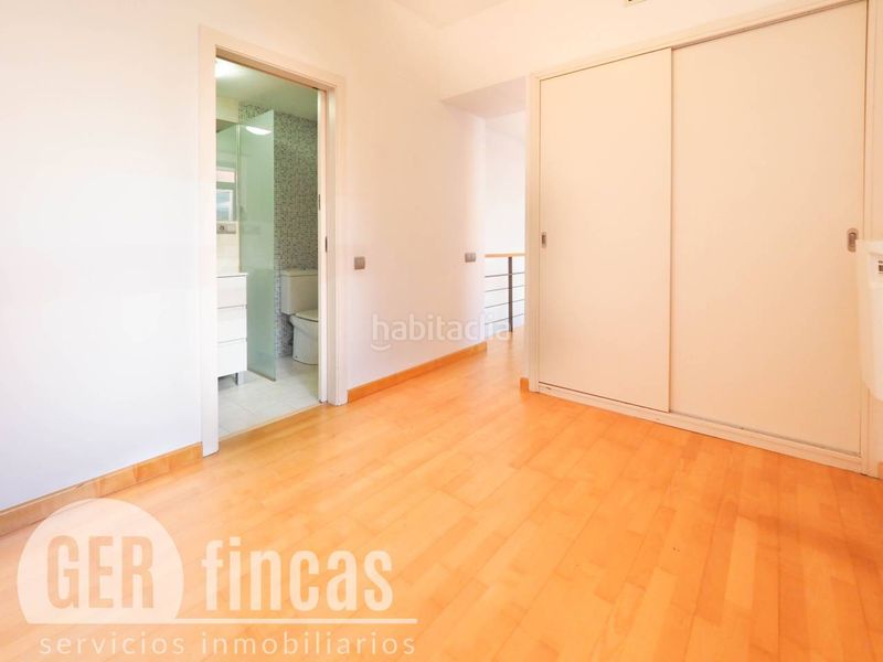 Foto fe352ef1-0b00-4ae1-83b8-651d3b7551d4. Dúplex amb calefacció aparcament a Barri del Centre Terrassa